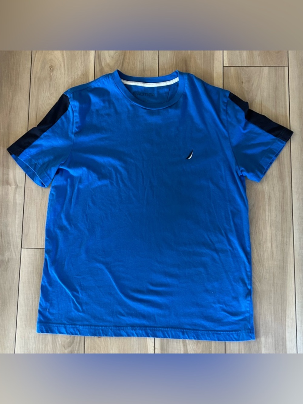 Nautica Crewneck Tee men’s large colorblock Trim 22 pit to pit 26 length y2k